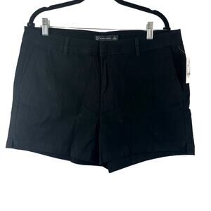NWT NY&Co Size 14 Style 4626 Black Shorts Belt Loops Pockets Flat Front